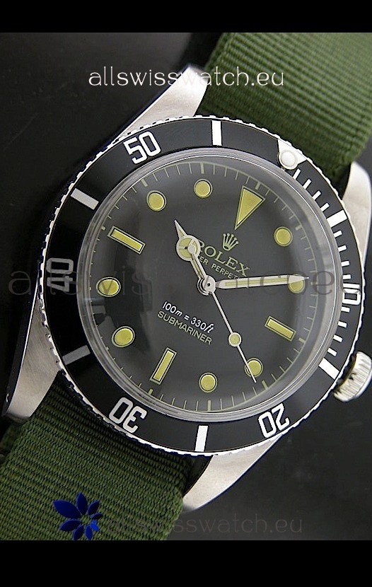 Rolex&nbsp;Submariner Swiss Replica Watch in Domed Crystal Green Nylon Strap